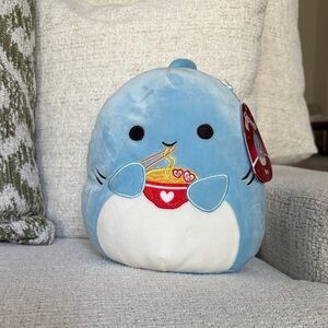 8” Squishmallow Rey